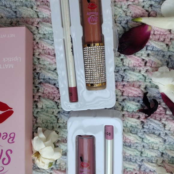 Lip matte set/lipsticks - Picture 10 of 10